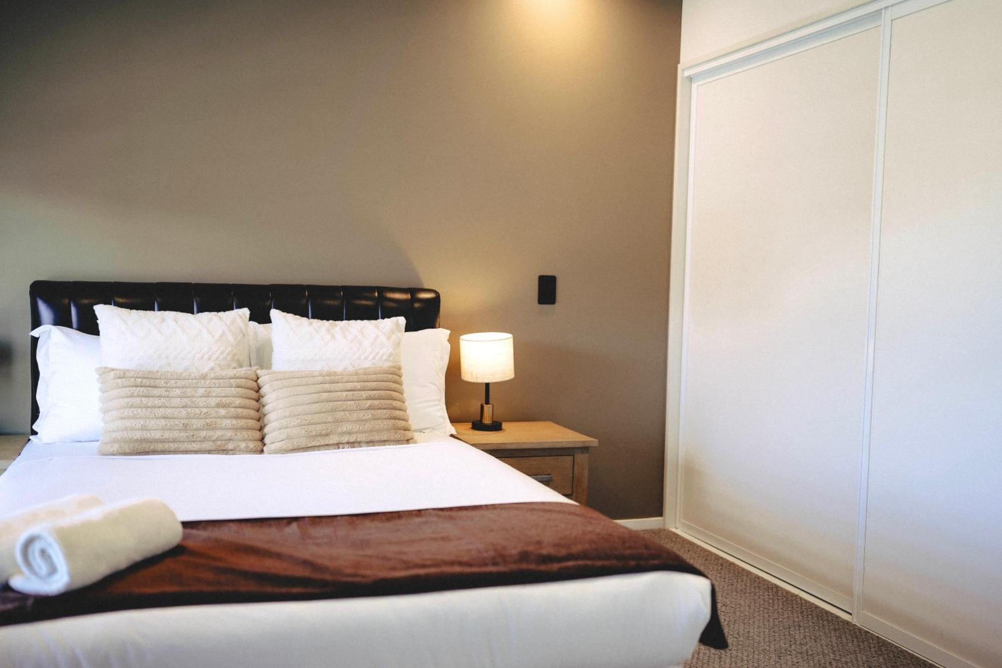 Cbd Contemporary Comfort Townhouse 2 Bed 2Bath Christchurch Dış mekan fotoğraf